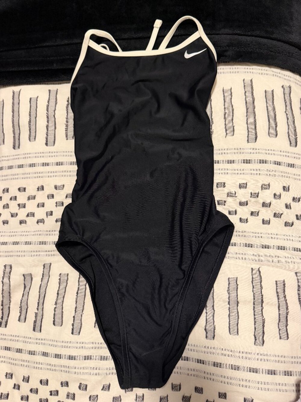 NIKE One piece swimsuit. Size 30/Womens 4. Excellent condition.